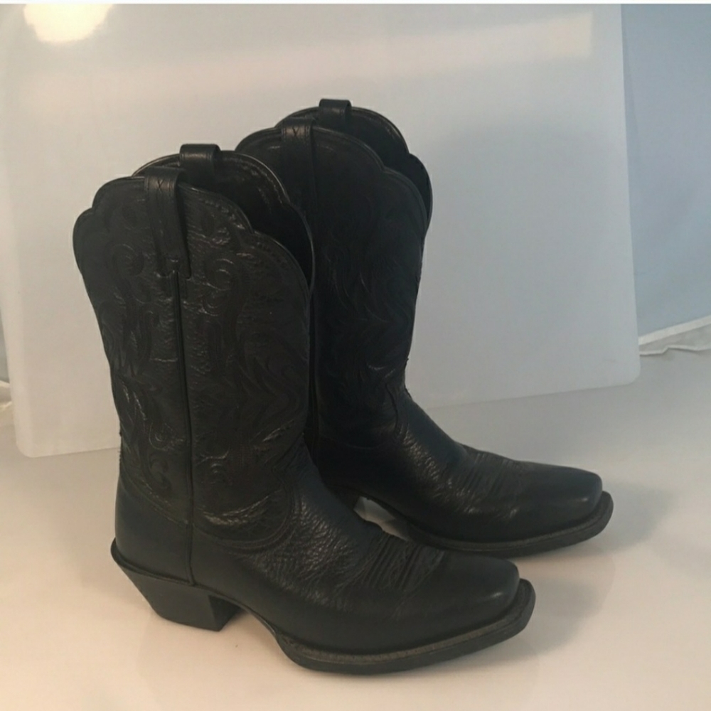 EUC Hardly worn Ariat Boots